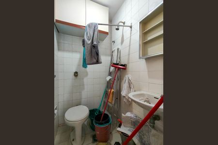 Apartamento para alugar com 167m², 4 quartos e 2 vagasBanheiro de serviço
