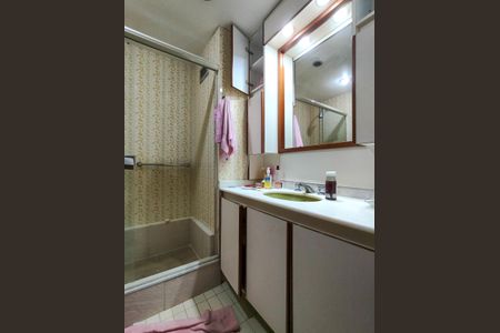 Apartamento para alugar com 167m², 4 quartos e 2 vagasBanheiro Corredor