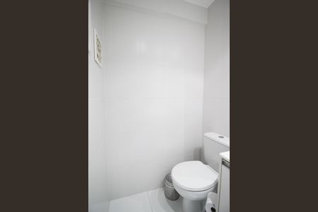 Apartamento à venda com 64m², 2 quartos e 2 vagas Apartamento à venda com 64m², 2 quartos e 2 vagasBanheiro