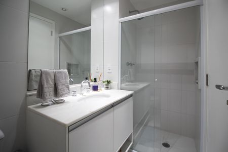 Apartamento à venda com 64m², 2 quartos e 2 vagas Apartamento à venda com 64m², 2 quartos e 2 vagasBanheiro