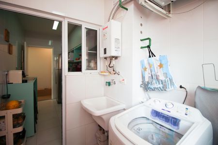 Apartamento à venda com 64m², 2 quartos e 2 vagas Apartamento à venda com 64m², 2 quartos e 2 vagasÁrea de Serviço