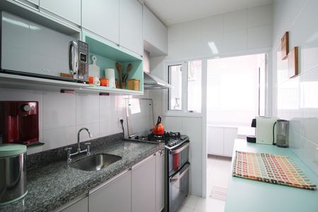 Apartamento à venda com 64m², 2 quartos e 2 vagas Apartamento à venda com 64m², 2 quartos e 2 vagasCozinha