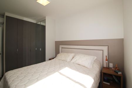 Apartamento à venda com 64m², 2 quartos e 2 vagas Apartamento à venda com 64m², 2 quartos e 2 vagasSuíte