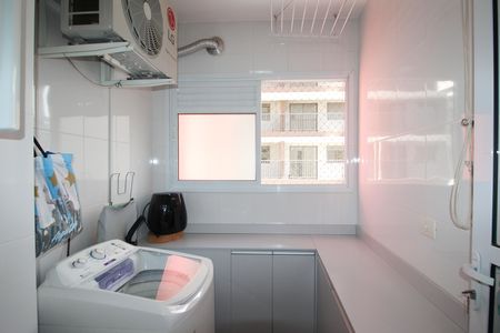 Apartamento à venda com 64m², 2 quartos e 2 vagas Apartamento à venda com 64m², 2 quartos e 2 vagasÁrea de Serviço