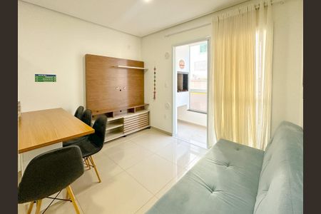Sala de TV de apartamento para alugar com 1 quarto, 38m² em Ingleses do Rio Vermelho, Florianópolis