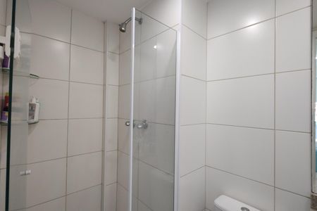 Apartamento à venda com 68m², 2 quartos e 1 vaga Apartamento à venda com 68m², 2 quartos e 1 vagaBanheiro da Suíte