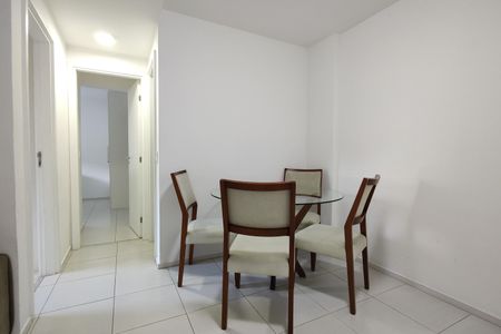 Apartamento à venda com 68m², 2 quartos e 1 vaga Apartamento à venda com 68m², 2 quartos e 1 vagaSala