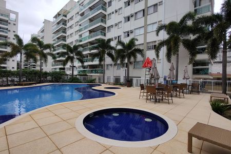 Apartamento à venda com 68m², 2 quartos e 1 vaga Apartamento à venda com 68m², 2 quartos e 1 vagaÁrea comum - Piscina