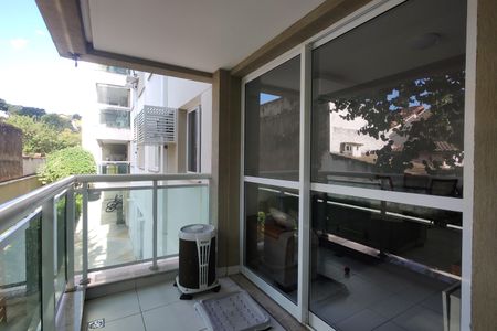 Apartamento à venda com 68m², 2 quartos e 1 vaga Apartamento à venda com 68m², 2 quartos e 1 vagaVaranda