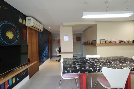 Apartamento à venda com 68m², 2 quartos e 1 vaga Apartamento à venda com 68m², 2 quartos e 1 vagaÁrea comum