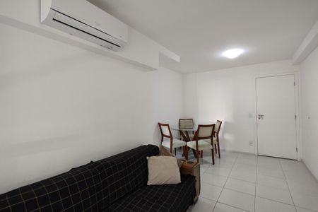 Apartamento à venda com 68m², 2 quartos e 1 vaga Apartamento à venda com 68m², 2 quartos e 1 vagaSala