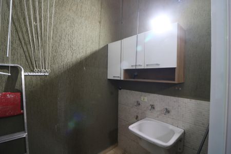 Casa de condomínio para alugar com 70m², 2 quartos e 1 vagaÁrea de Serviço