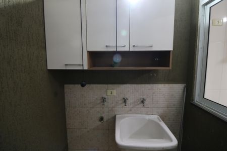 Casa de condomínio para alugar com 70m², 2 quartos e 1 vagaÁrea de Serviço