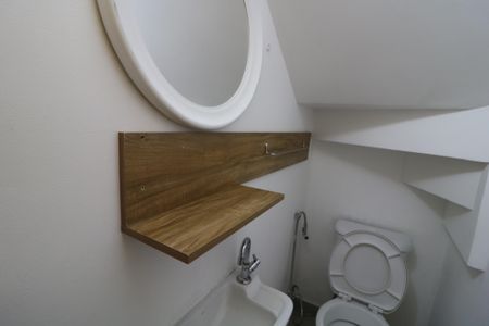 Casa de condomínio para alugar com 70m², 2 quartos e 1 vagaLavabo