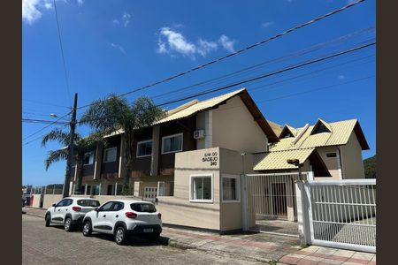 Casa de condomínio para alugar com 96m², 3 quartos e 1 vagaFachada