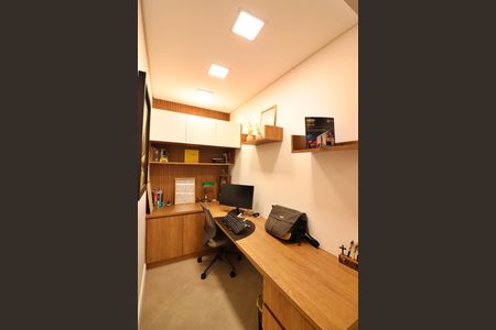 Apartamento à venda com 123m², 3 quartos e 2 vagasEscritório