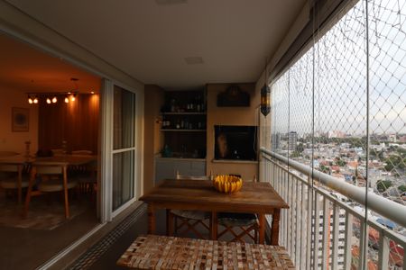 Apartamento à venda com 123m², 3 quartos e 2 vagasVaranda gourmet