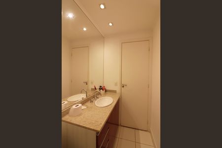 Apartamento à venda com 123m², 3 quartos e 2 vagasBanheiro Social