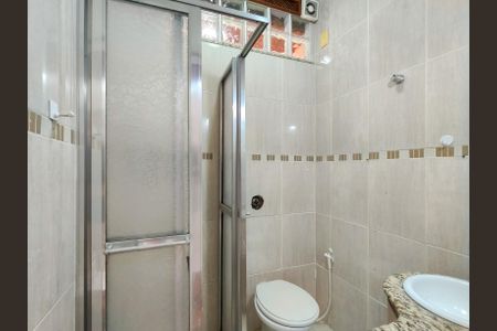 Apartamento para alugar com 68m², 2 quartos e sem vagaBanheiro Corredor