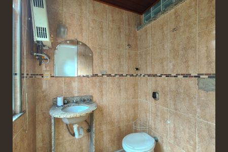 Apartamento para alugar com 68m², 2 quartos e sem vagaBanheiro da Suíte