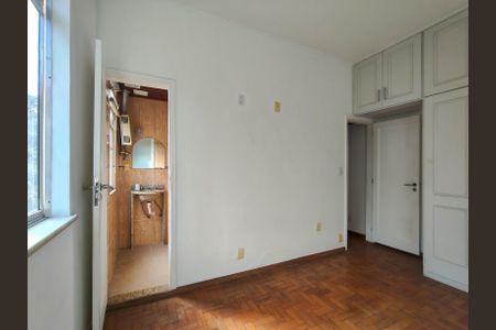 Apartamento para alugar com 68m², 2 quartos e sem vagaSuíte