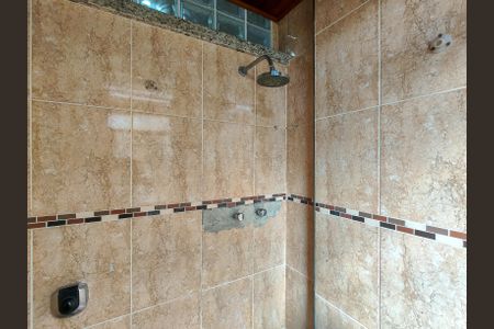 Apartamento para alugar com 68m², 2 quartos e sem vagaBanheiro da Suíte