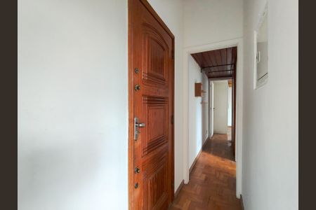 Apartamento para alugar com 68m², 2 quartos e sem vagaEntrada