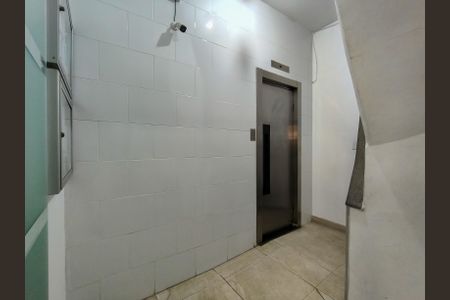 Apartamento para alugar com 68m², 2 quartos e sem vagaFachada e portaria