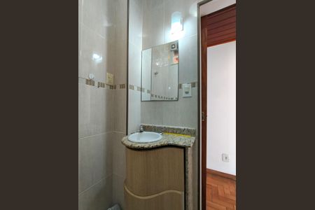 Apartamento para alugar com 68m², 2 quartos e sem vagaBanheiro Corredor