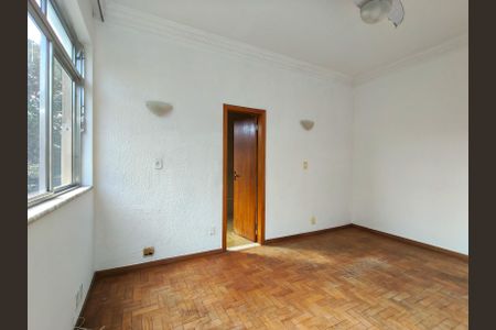 Apartamento para alugar com 68m², 2 quartos e sem vagaSala