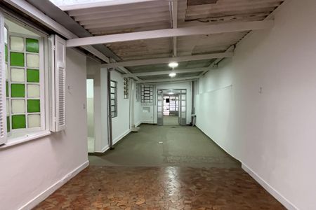 Casa para alugar com 300m², 6 quartos e 4 vagasQuintal