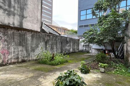 Casa para alugar com 300m², 6 quartos e 4 vagasQuintal externo