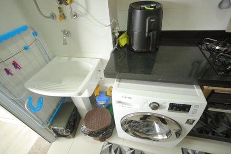 Apartamento para alugar com 77m², 2 quartos e 1 vagaÁrea de Serviço