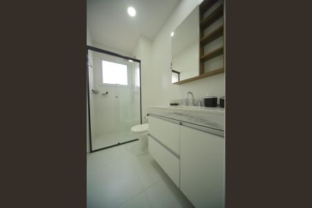 Apartamento para alugar com 77m², 2 quartos e 1 vagaBanheiro da Suíte