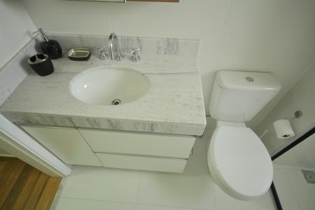 Apartamento para alugar com 77m², 2 quartos e 1 vagaBanheiro Social 