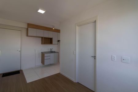 Sala de apartamento para alugar com 2 quartos, 36m² em Vila das Bandeiras, Guarulhos