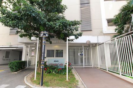 Apartamento à venda com 62m², 2 quartos e 1 vaga Apartamento à venda com 62m², 2 quartos e 1 vagaFachada