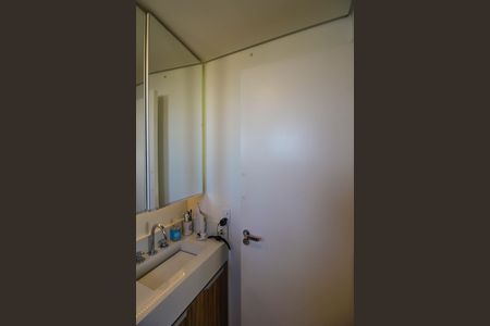 Apartamento à venda com 62m², 2 quartos e 1 vaga Apartamento à venda com 62m², 2 quartos e 1 vagaBanheiro da Suíte