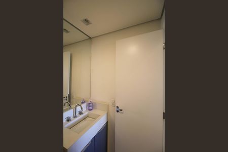 Apartamento à venda com 62m², 2 quartos e 1 vaga Apartamento à venda com 62m², 2 quartos e 1 vagaBanheiro