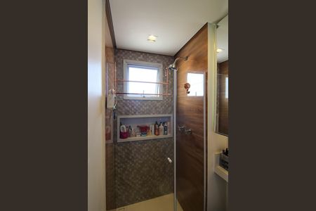 Apartamento à venda com 62m², 2 quartos e 1 vaga Apartamento à venda com 62m², 2 quartos e 1 vagaBanheiro da Suíte