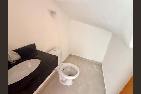 Casa à venda com 2 quartos, 120m² em Vila Yara, São Paulo