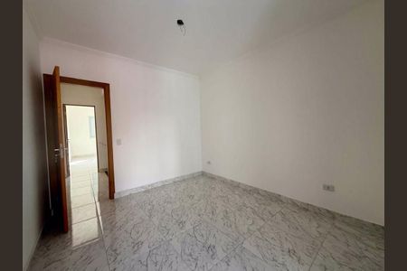 Casa à venda com 2 quartos, 120m² em Vila Yara, São Paulo
