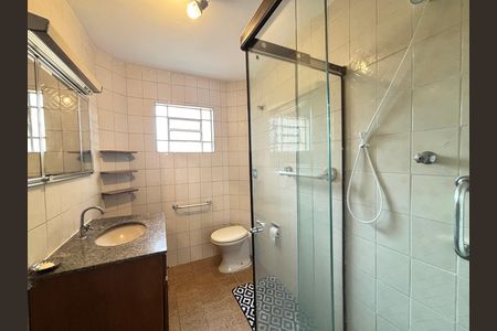 Apartamento para alugar com 100m², 2 quartos e sem vagaBanheiro