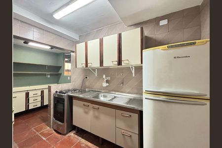 Apartamento para alugar com 100m², 2 quartos e sem vagaCozinha