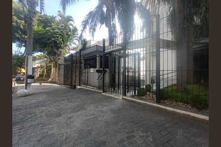 Apartamento à venda com 540m², 4 quartos e 5 vagasFachada e portaria