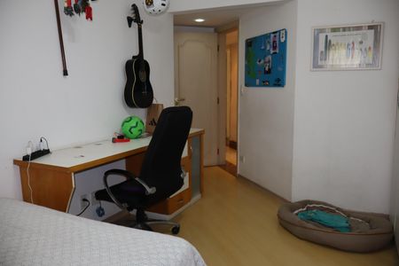 Apartamento à venda com 540m², 4 quartos e 5 vagasQuarto 2