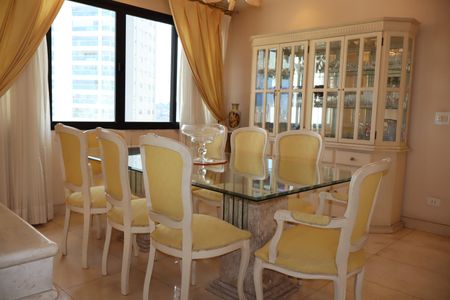 Apartamento à venda com 540m², 4 quartos e 5 vagasSala de Jantar
