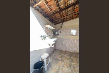 Casa para alugar com 215m², 3 quartos e sem vagaÁrea de Serviço 2