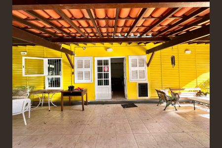 Casa para alugar com 250m², 4 quartos e 4 vagasQuintal