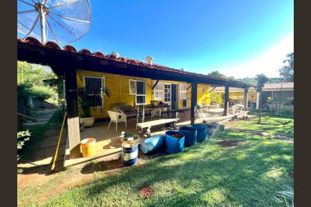 Casa para alugar com 250m², 4 quartos e 4 vagasQuintal